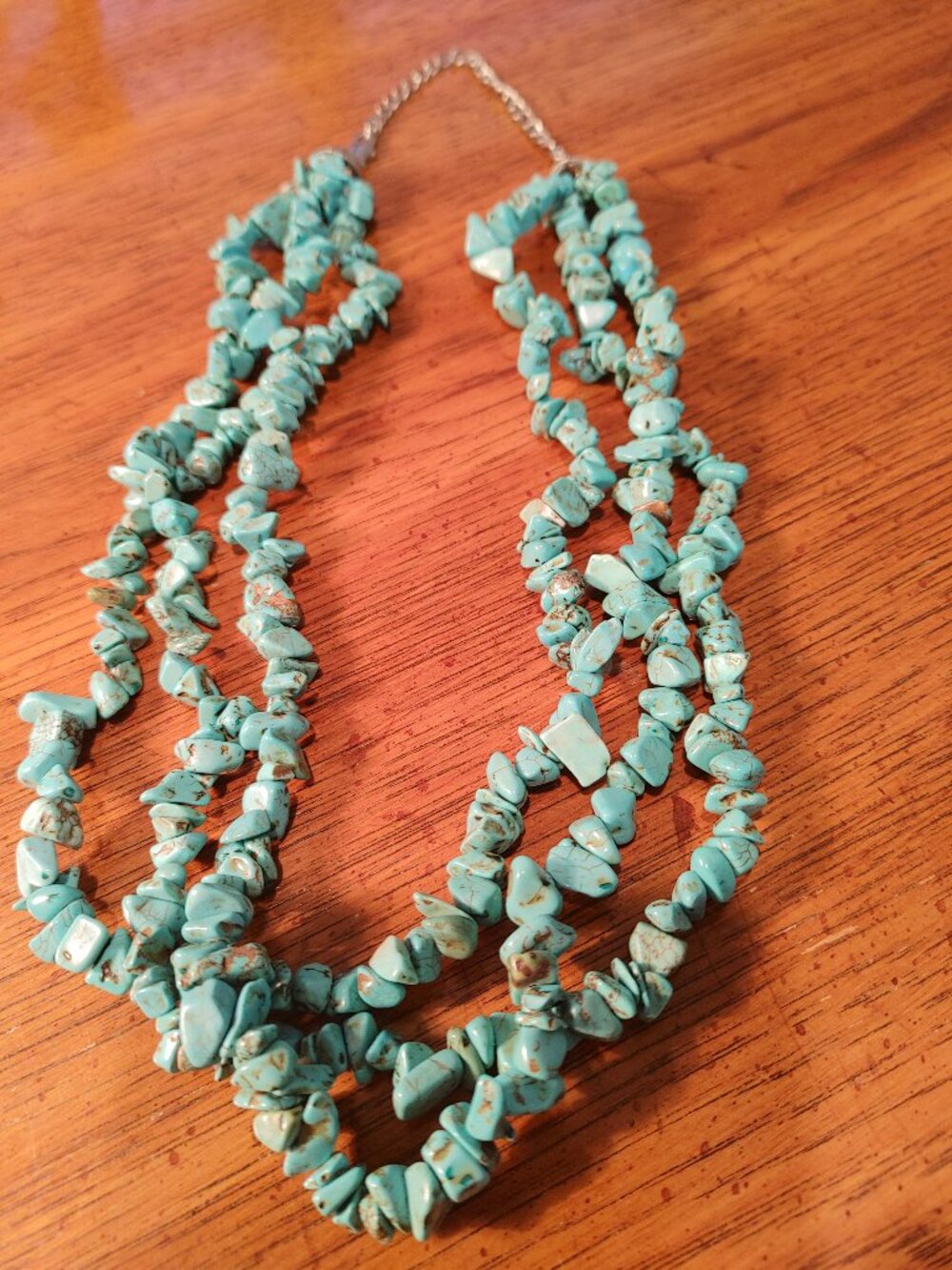 Triple strand turquoise stone necklace